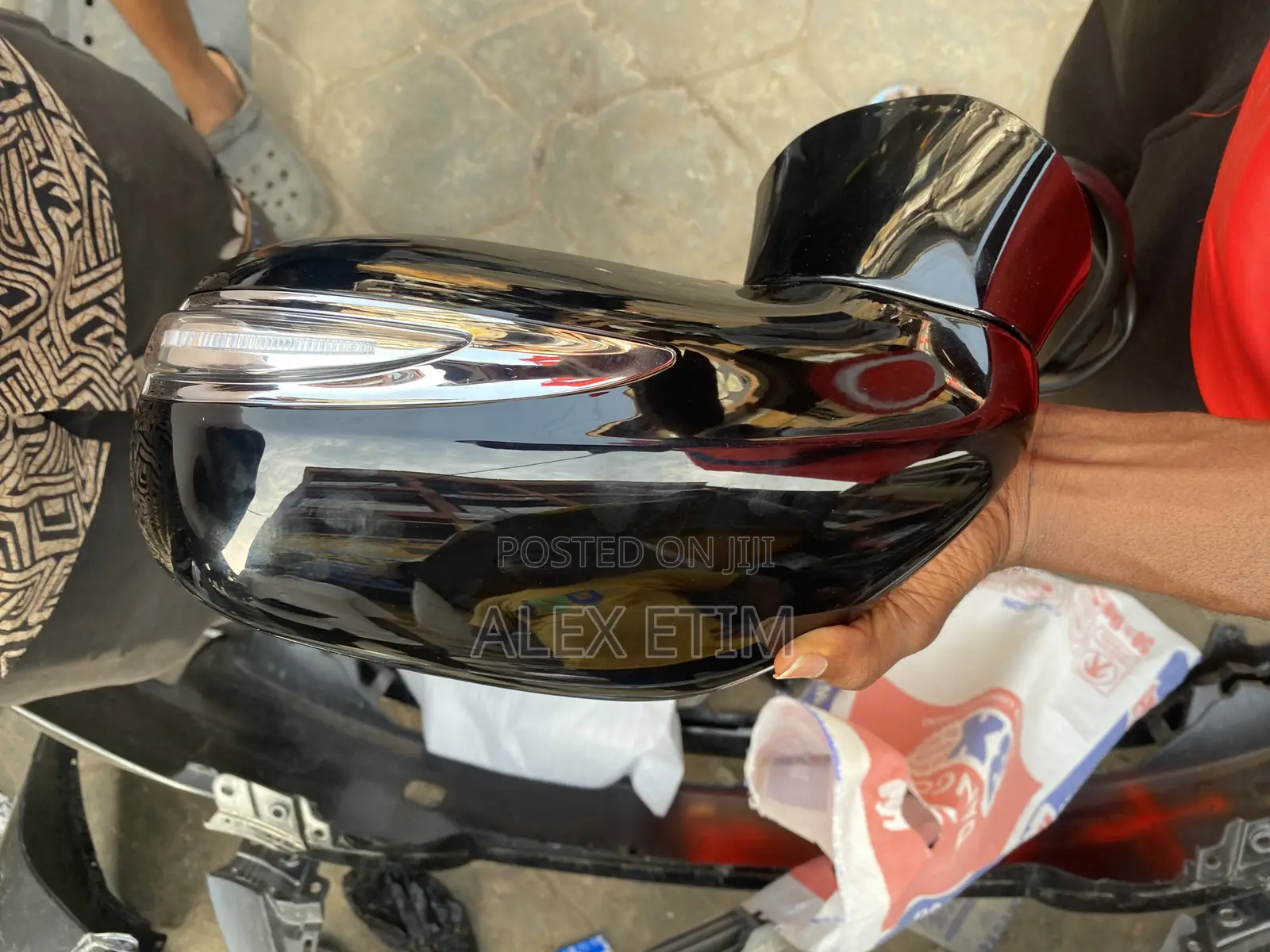 Side Mirror With Light for My Is250 Available as Seen