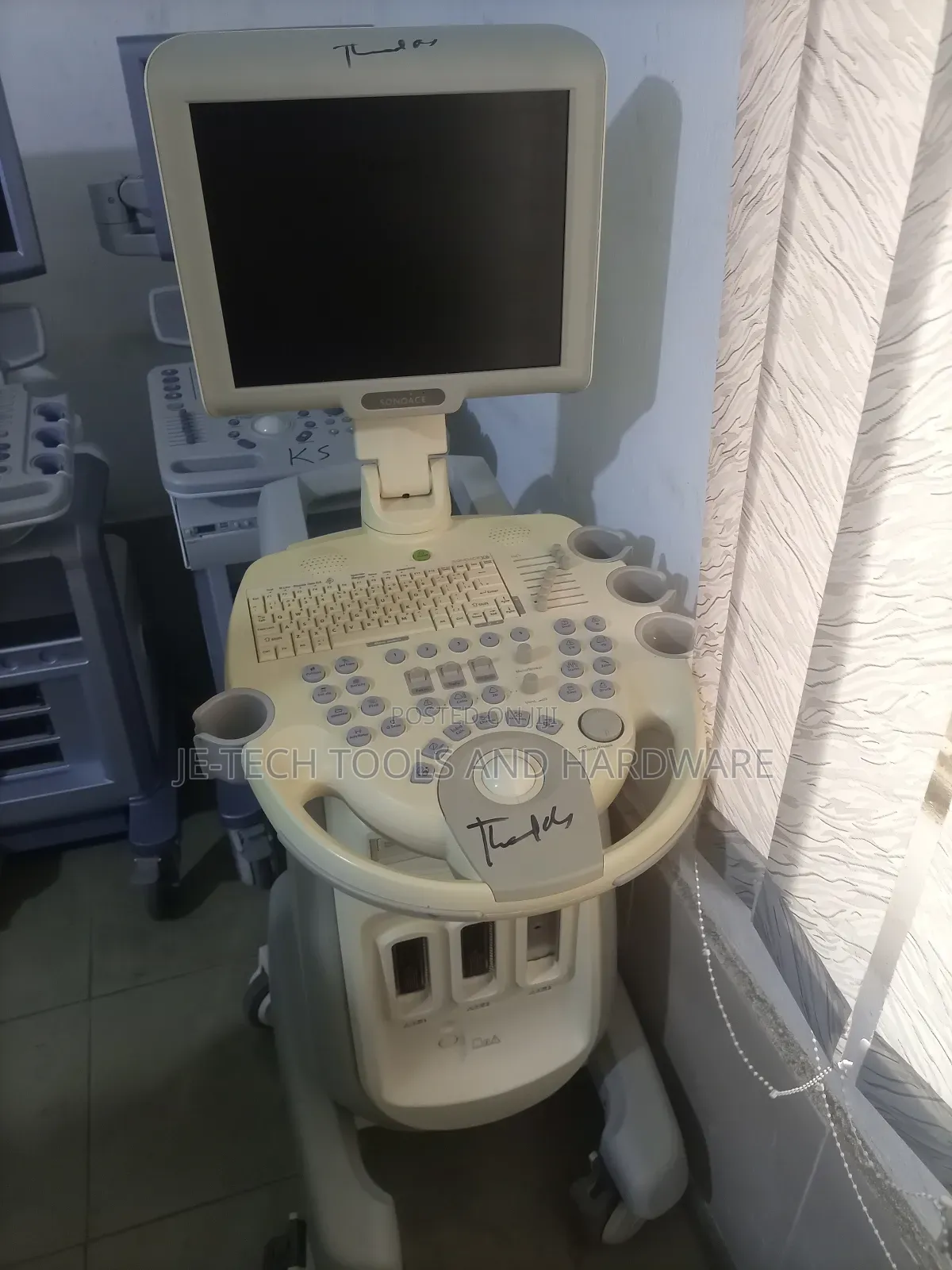 Sonoace X6 Ultrasound Machine