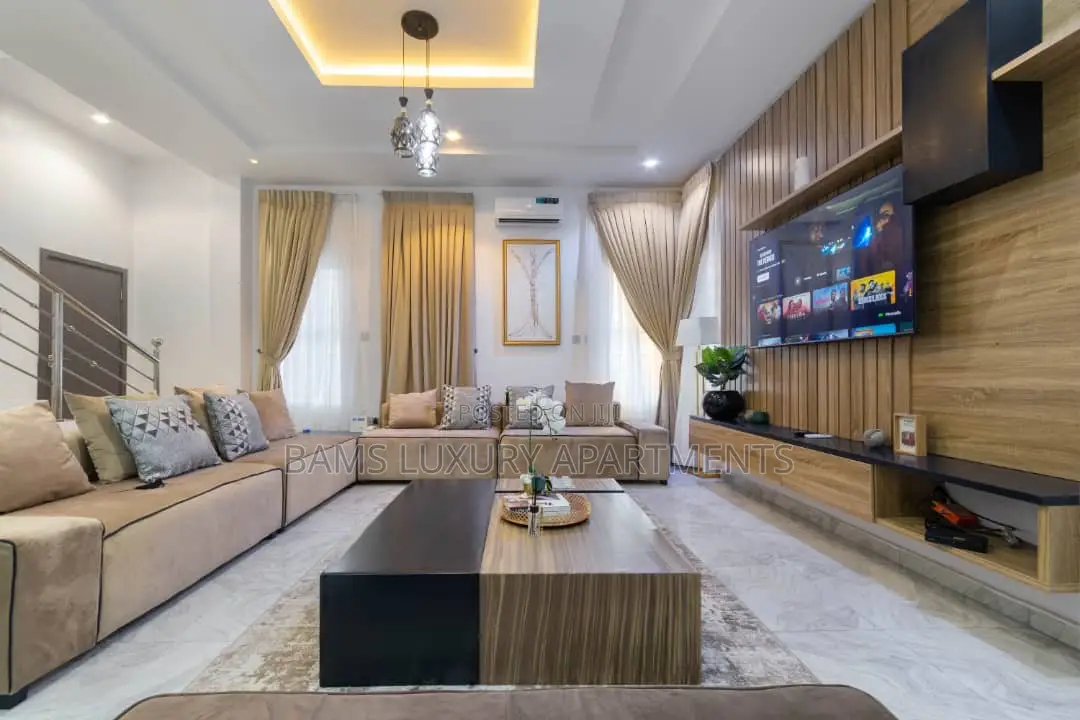 Bams Four Beds With Ps5