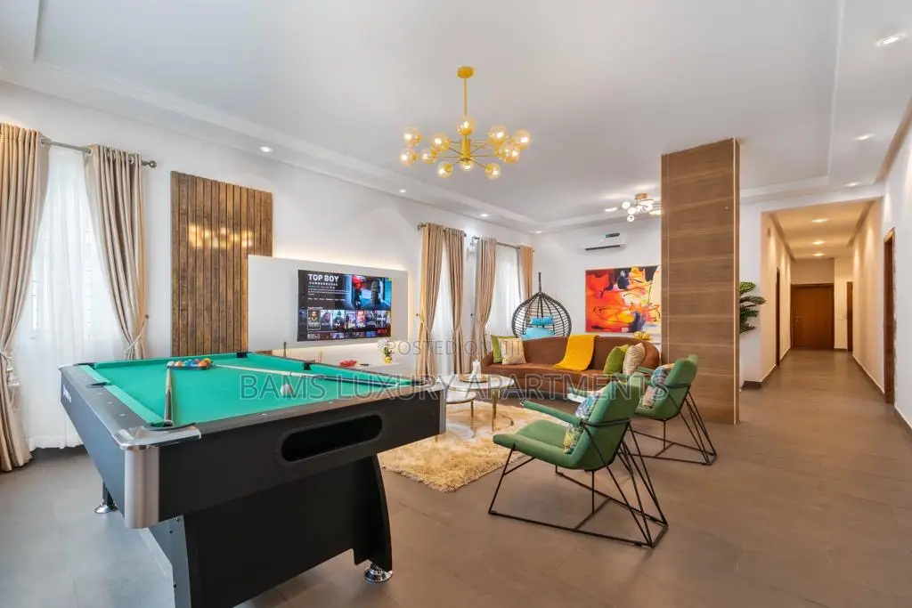 A Luxury Fully Furnished 3 Bedroom Flat