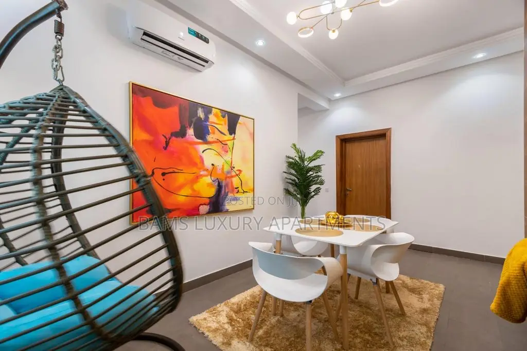 A Luxury Fully Furnished 3 Bedroom Flat