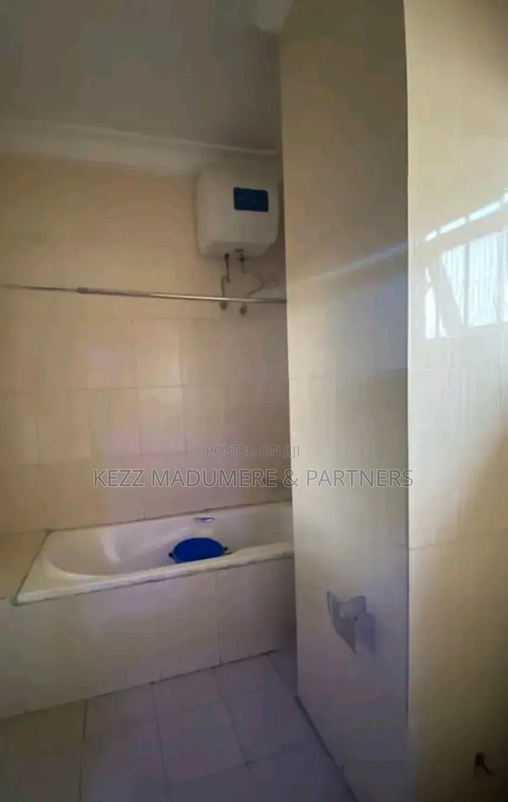 Furnished 3bdrm Apartment in Prestigious Golf for sale