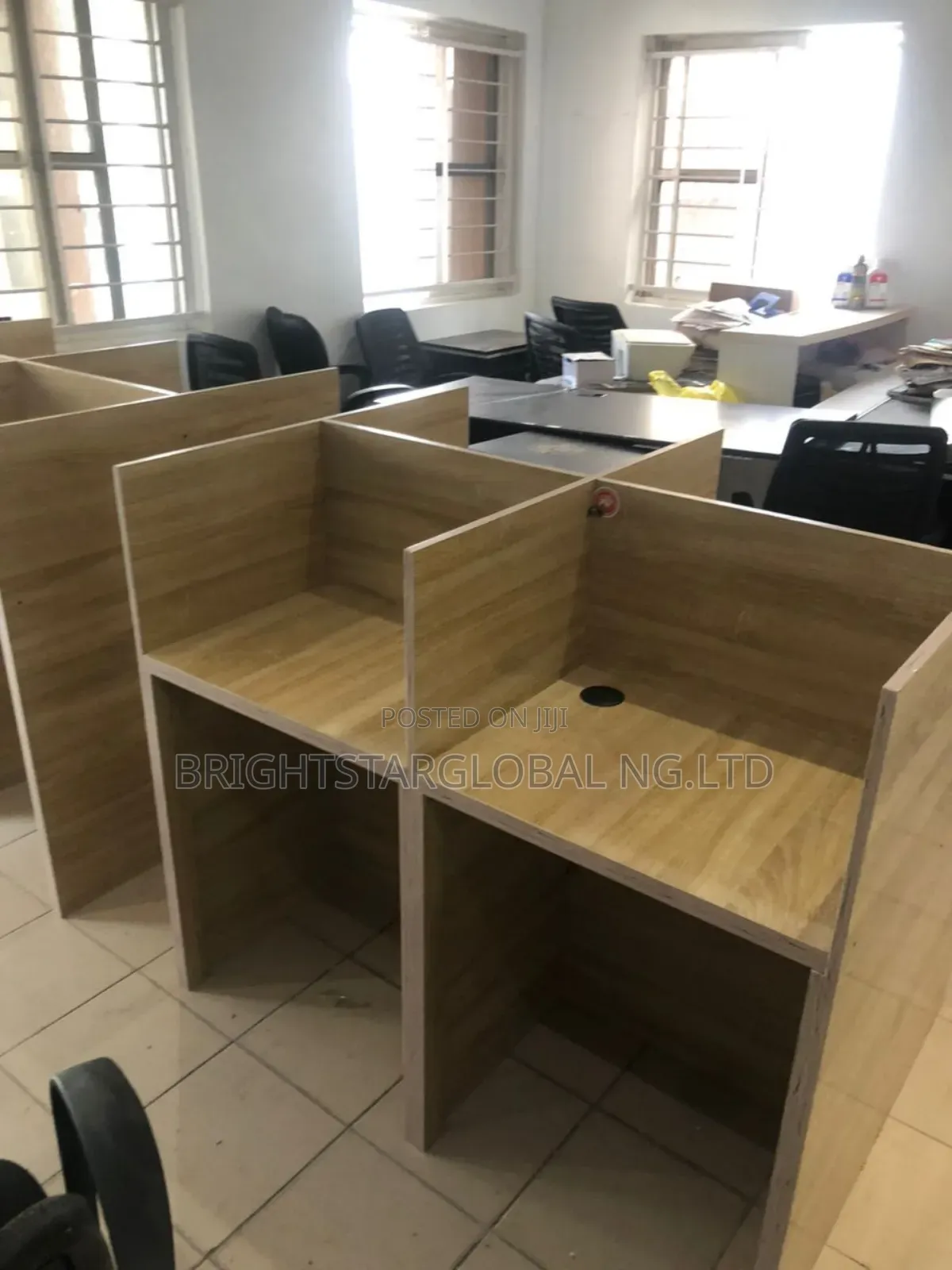 4seaters Office Workstation Table (Strongwood)
