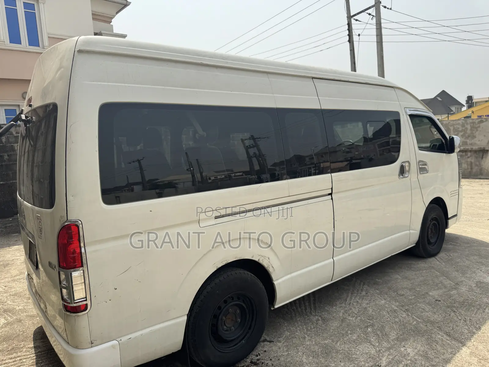Toyota HiAce 2018 White
