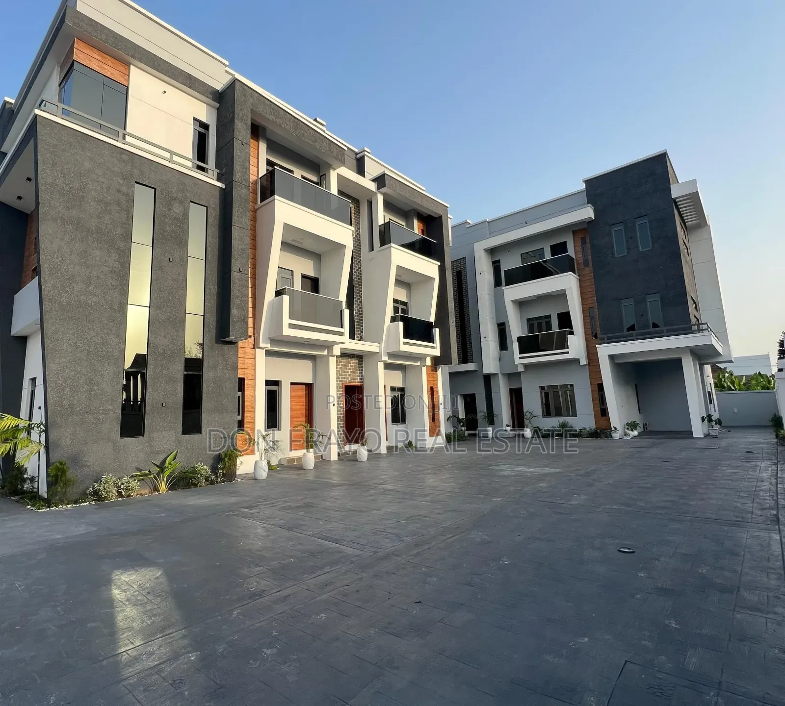 2bdrm Apartment in Ajah Estate, Lekki for sale