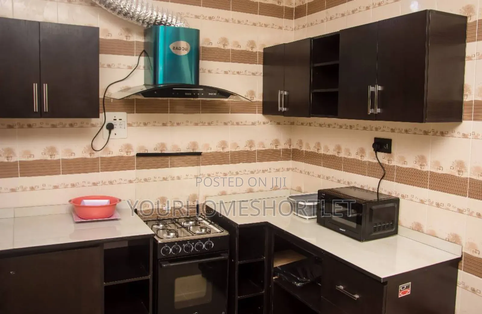 3 Bedroom and 2 Bedroom With Pool That Allows Party