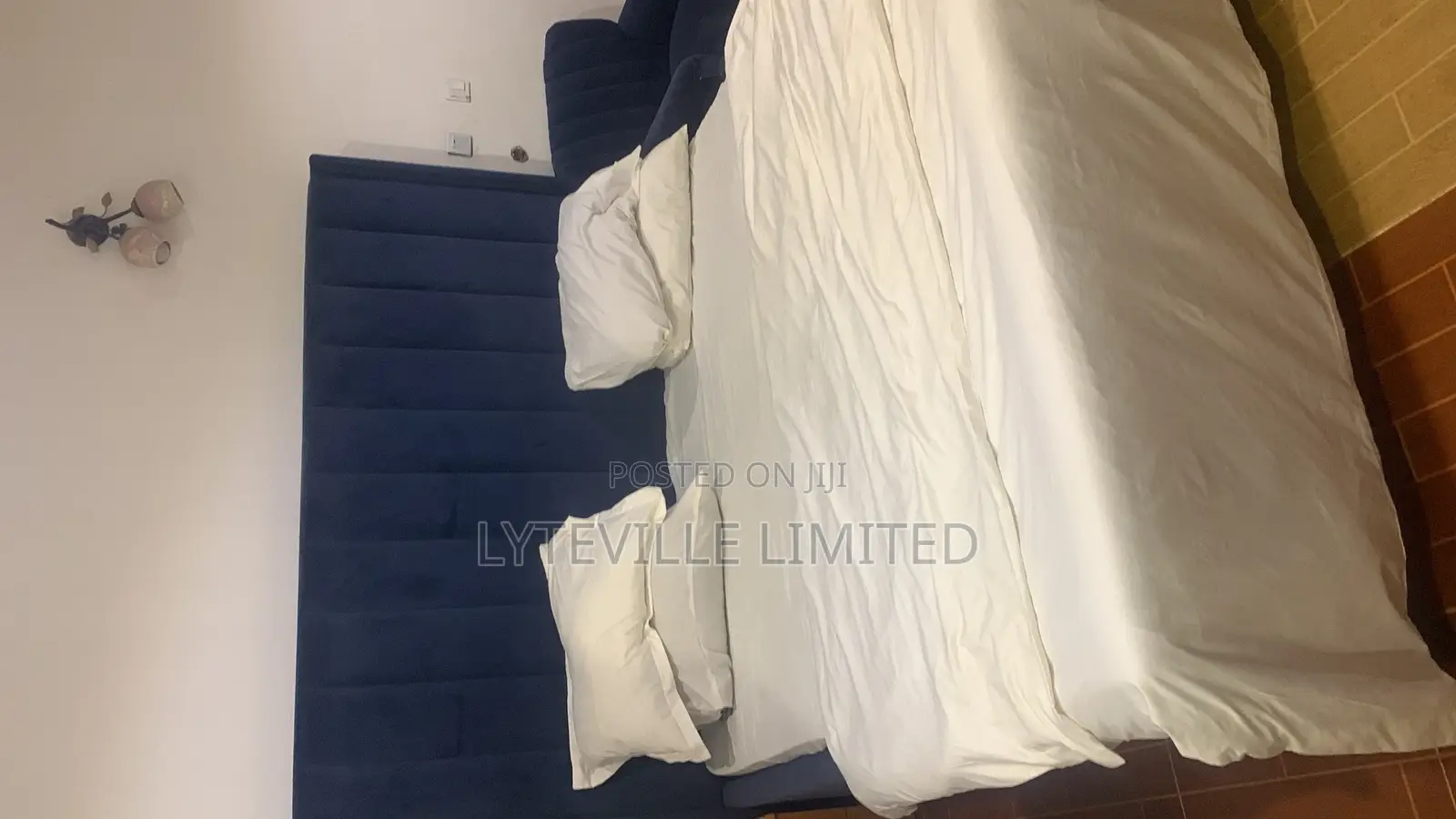 Single Room, Shared Duplex