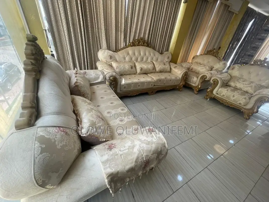 Classic Royal Sofa Chair Set