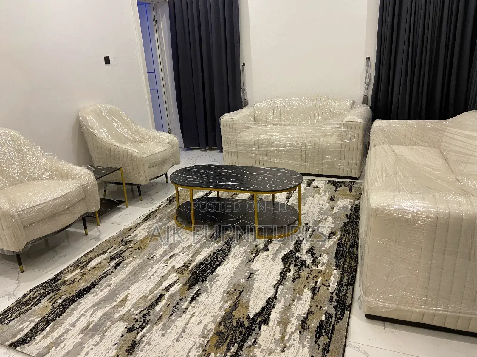 Unique Chairs Sette