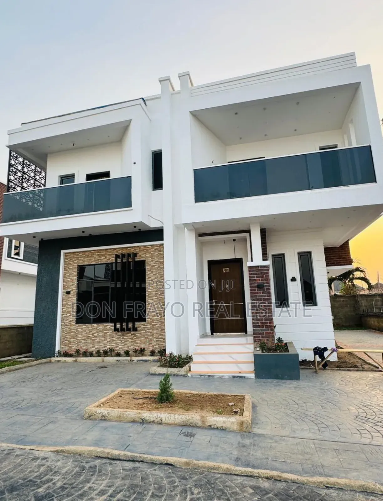 4bdrm Duplex in Kolapo Ishola Gra, Akobo for sale
