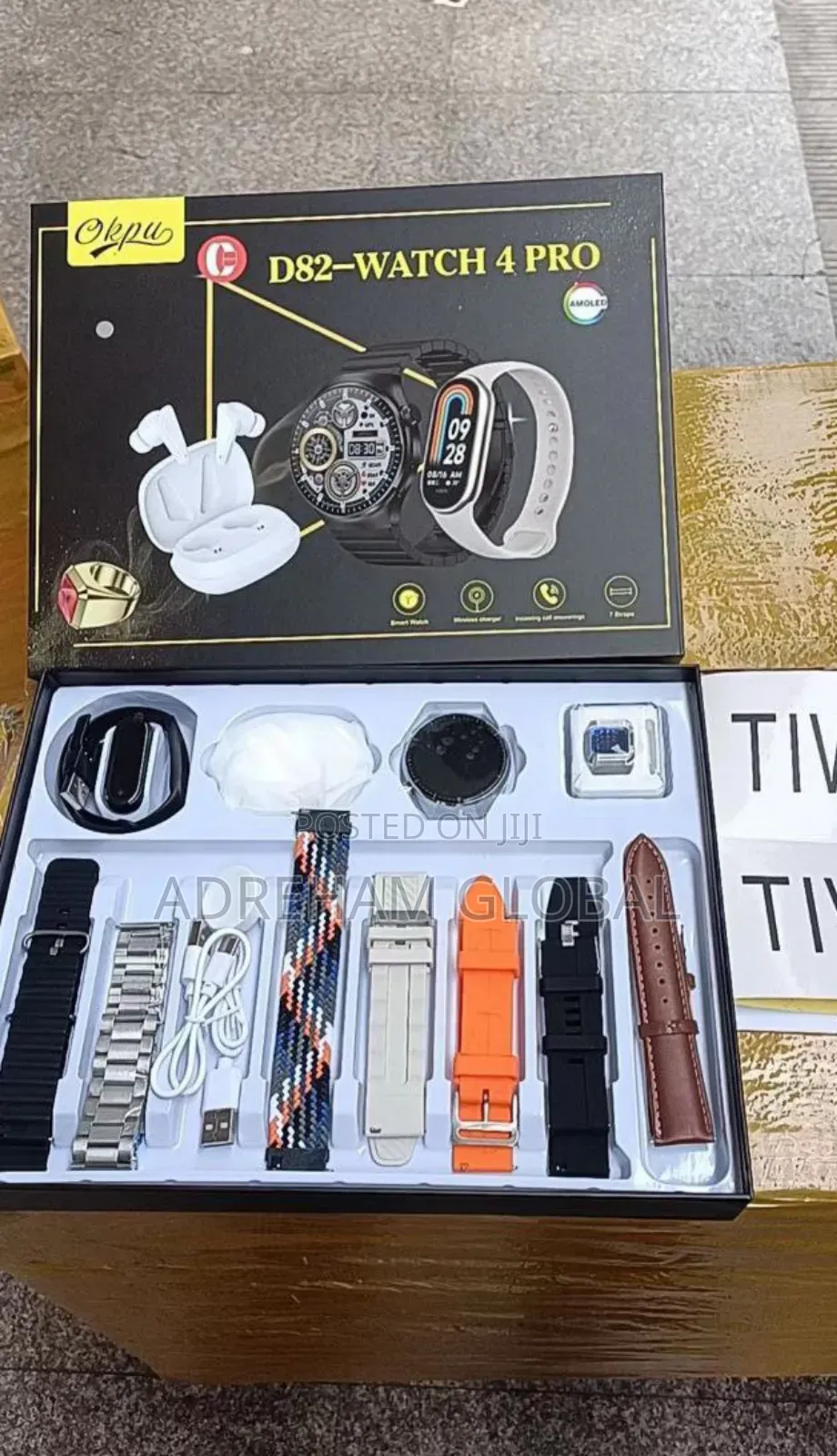 D82 Smart Watch Pro 4 With 2 Watches And 7 Straps, Earpod