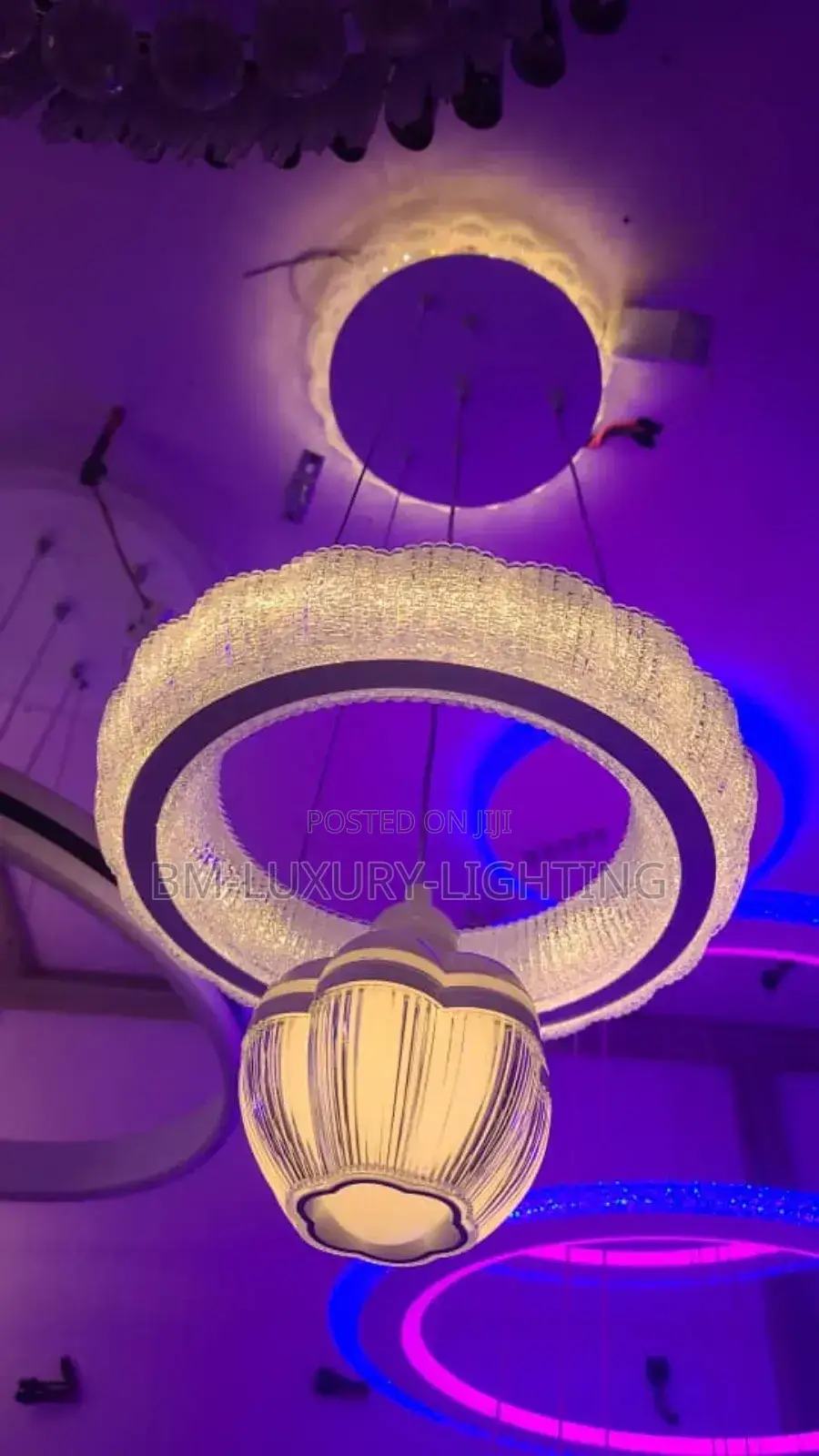 Luxury Single Dropping Crystal Chandelier