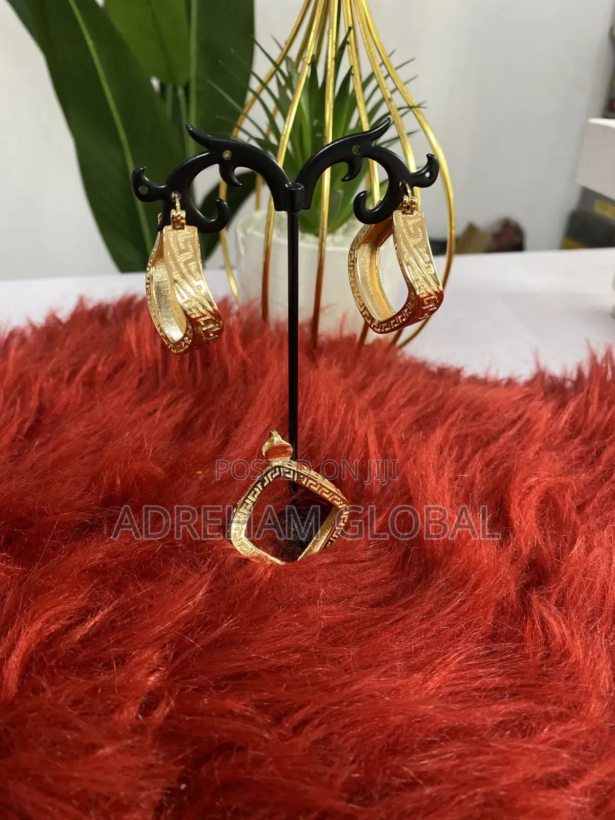 Quality Sunbelle Earring With Pendant