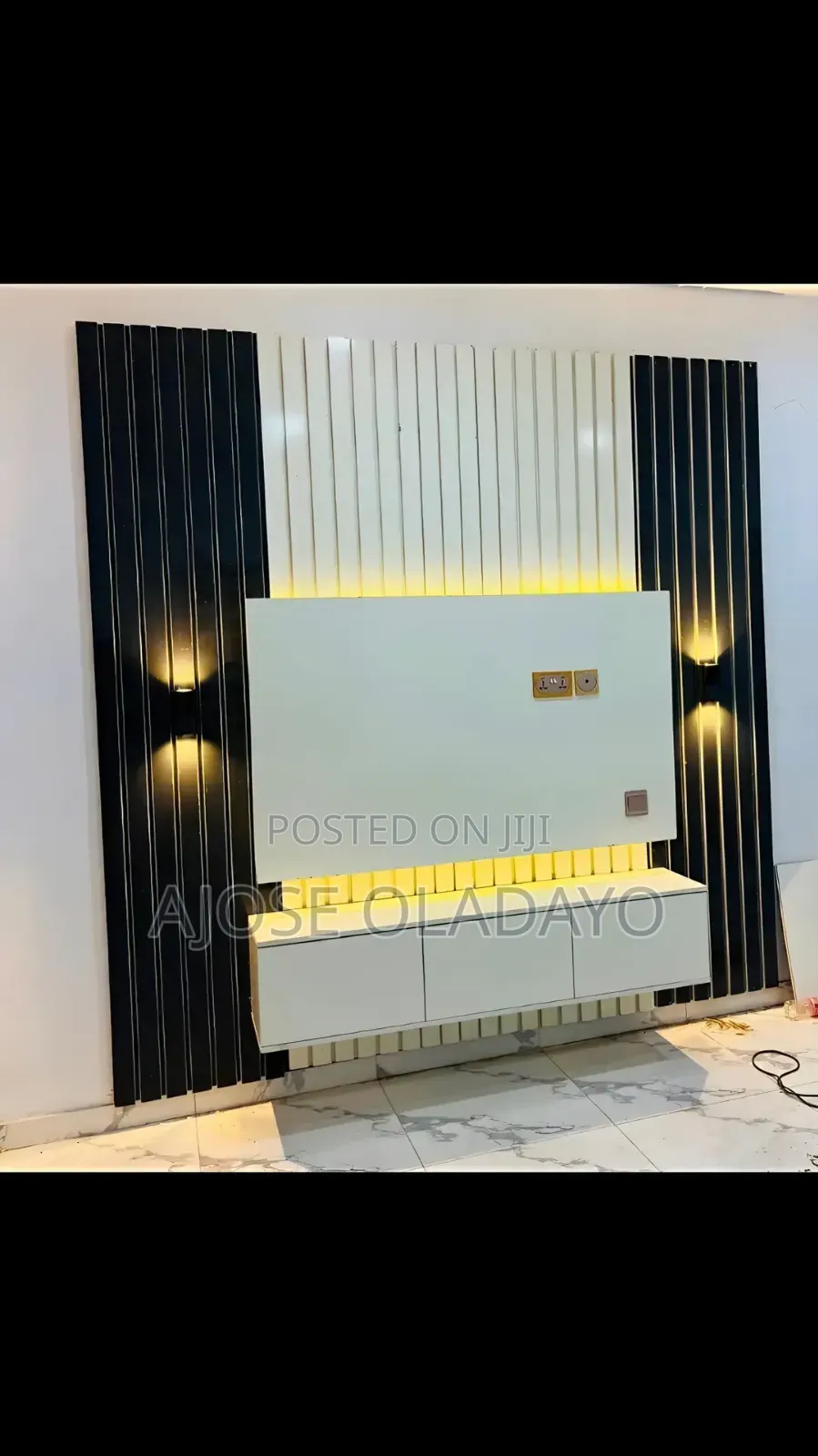 Premium TV Shelf