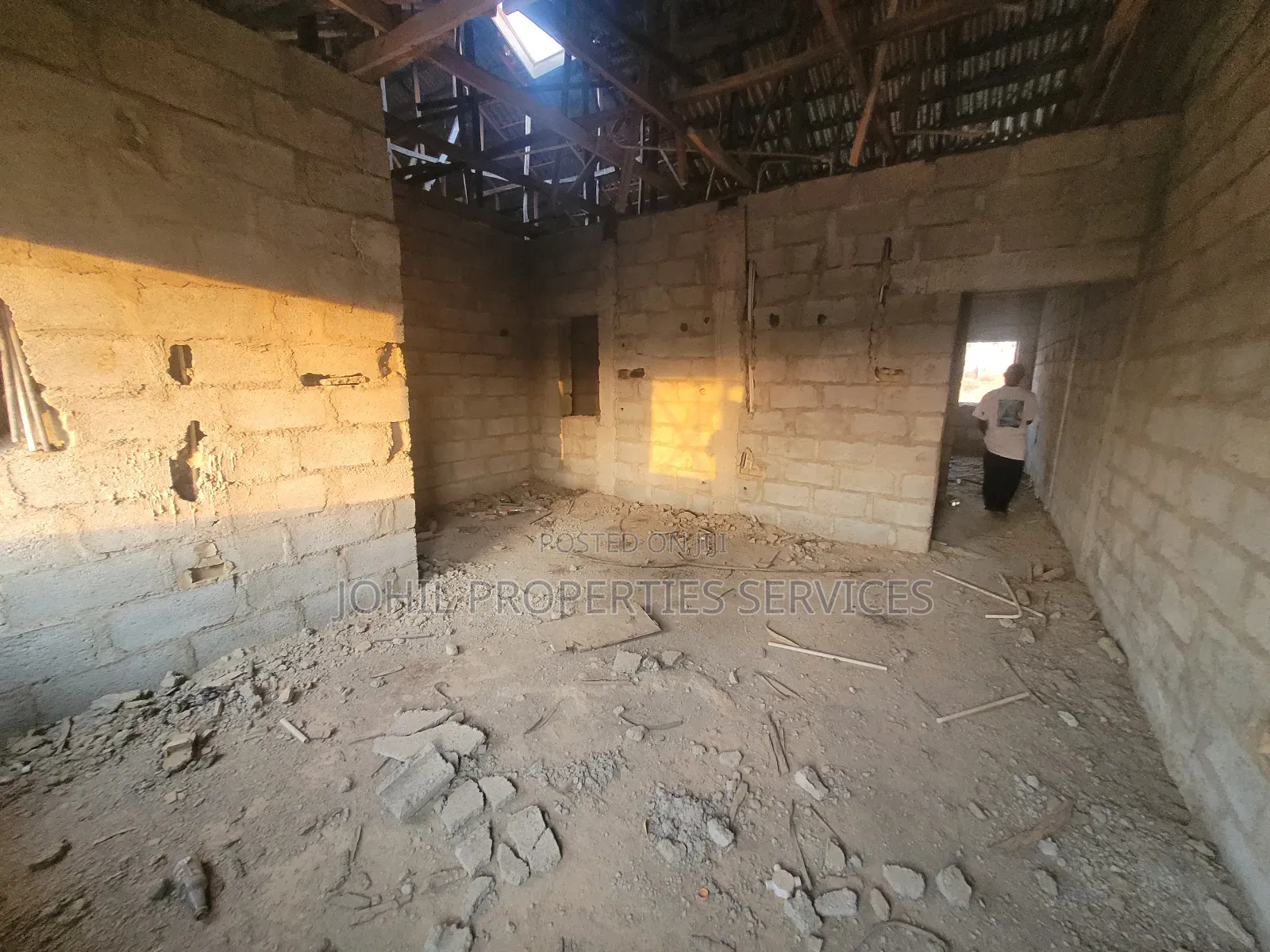 3bdrm Duplex in Naf Valley Estate for sale