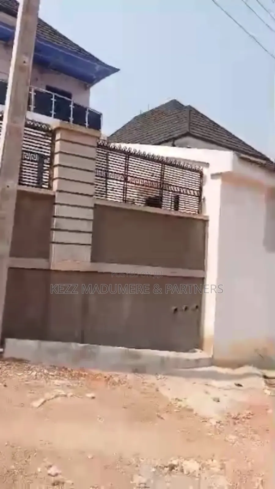 4bdrm Duplex in Independence Layout, for sale