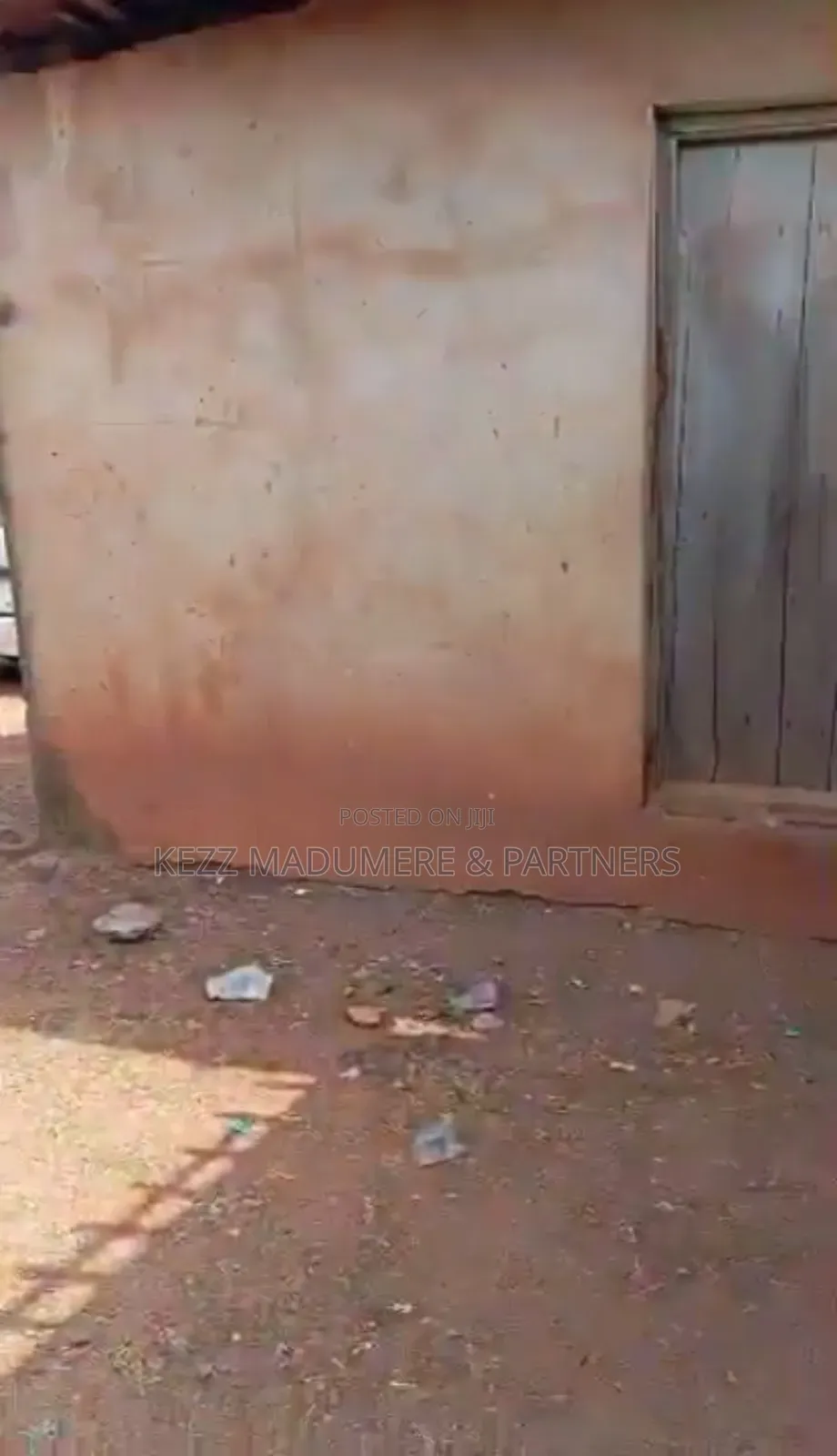 For Sale : Fenced 1100 SQMTS at Thinker's Corner , Enugu