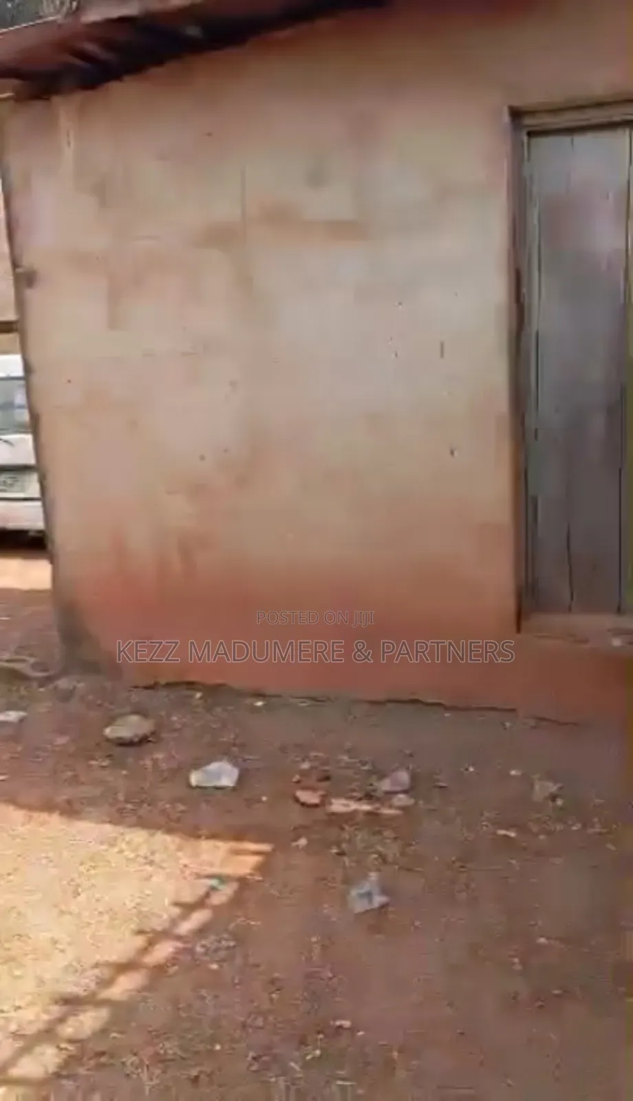 For Sale : Fenced 1100 SQMTS at Thinker's Corner , Enugu