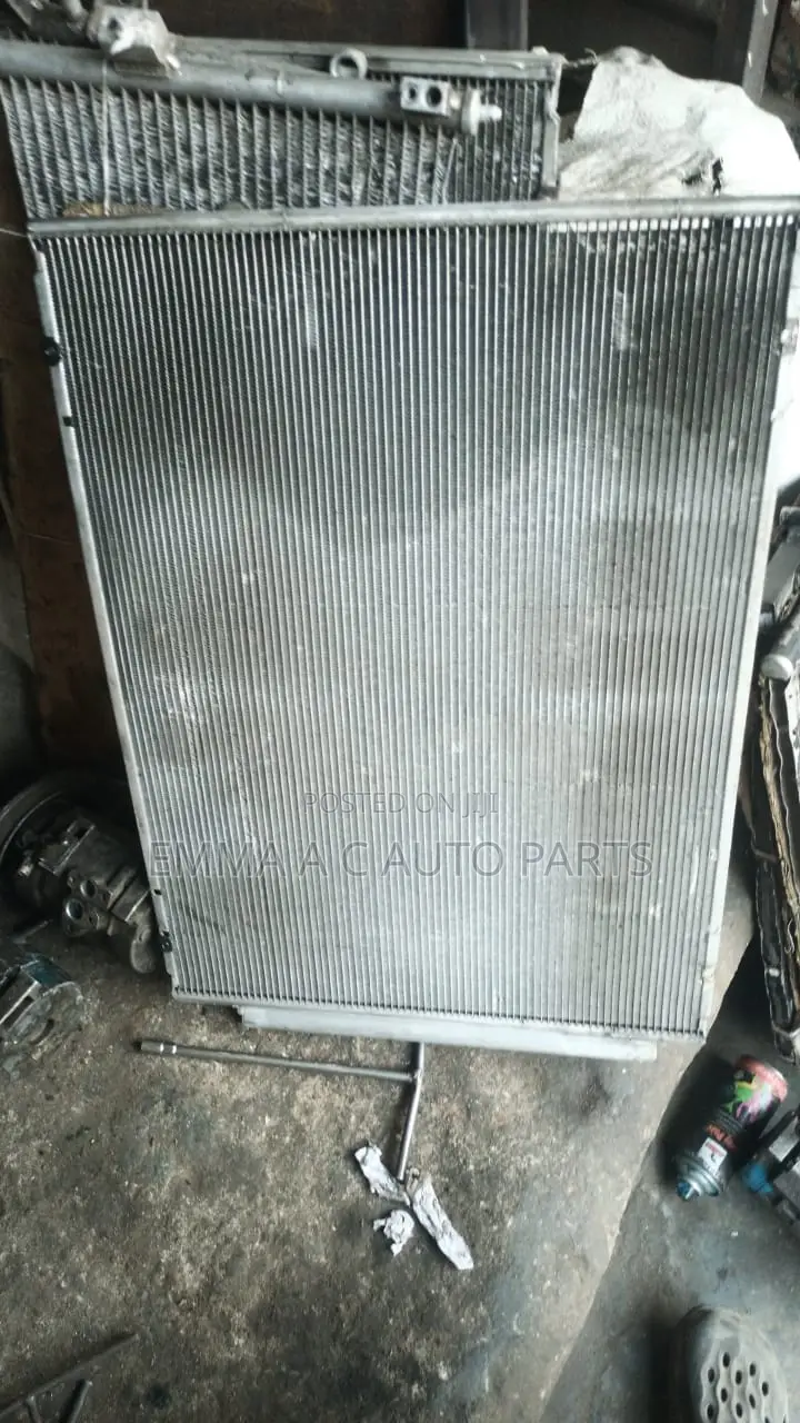 Ac Condenser for Toyota Sienna 2002/2007 Model Tukubo