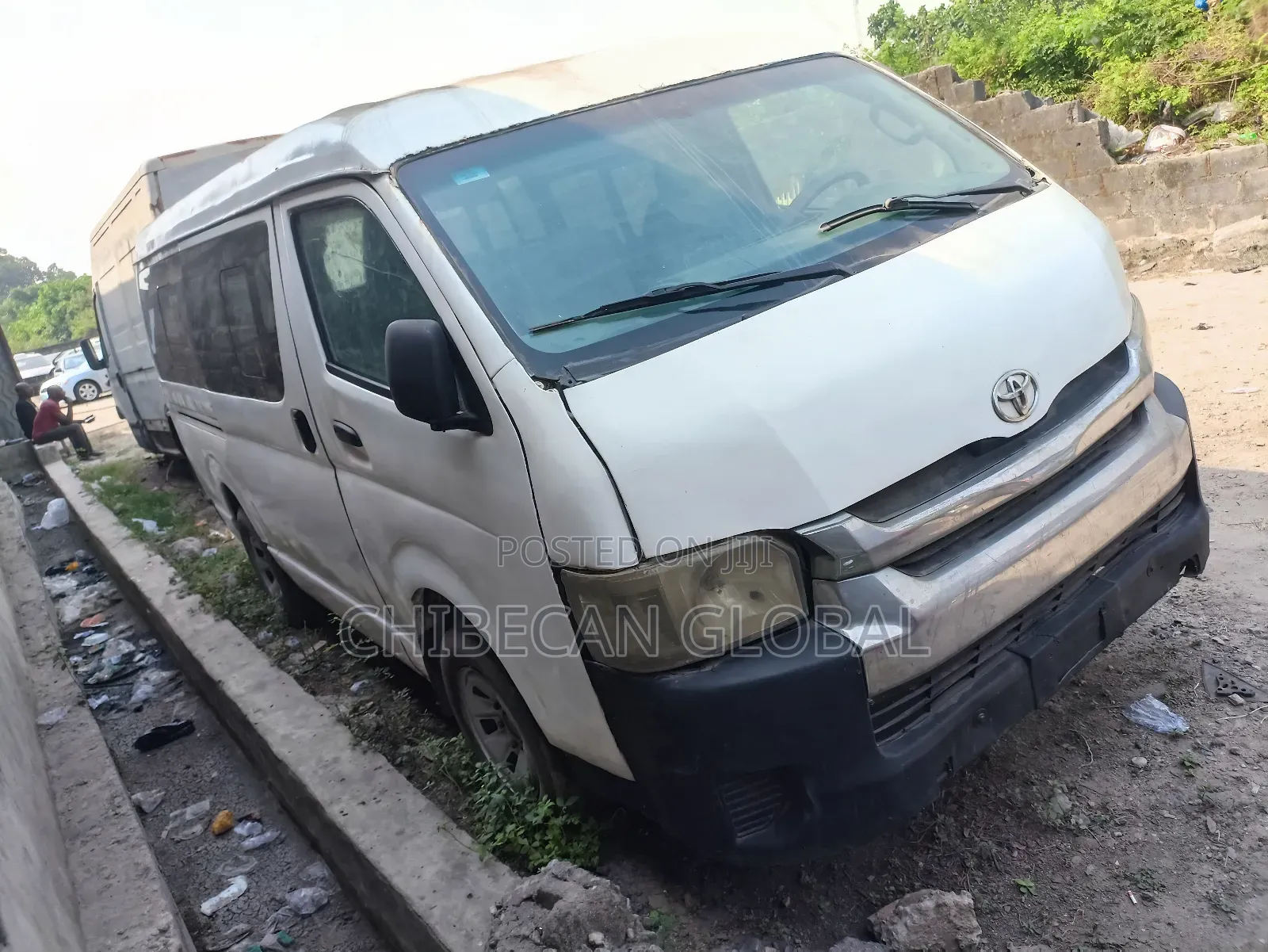 Toyota HiAce 2007 White