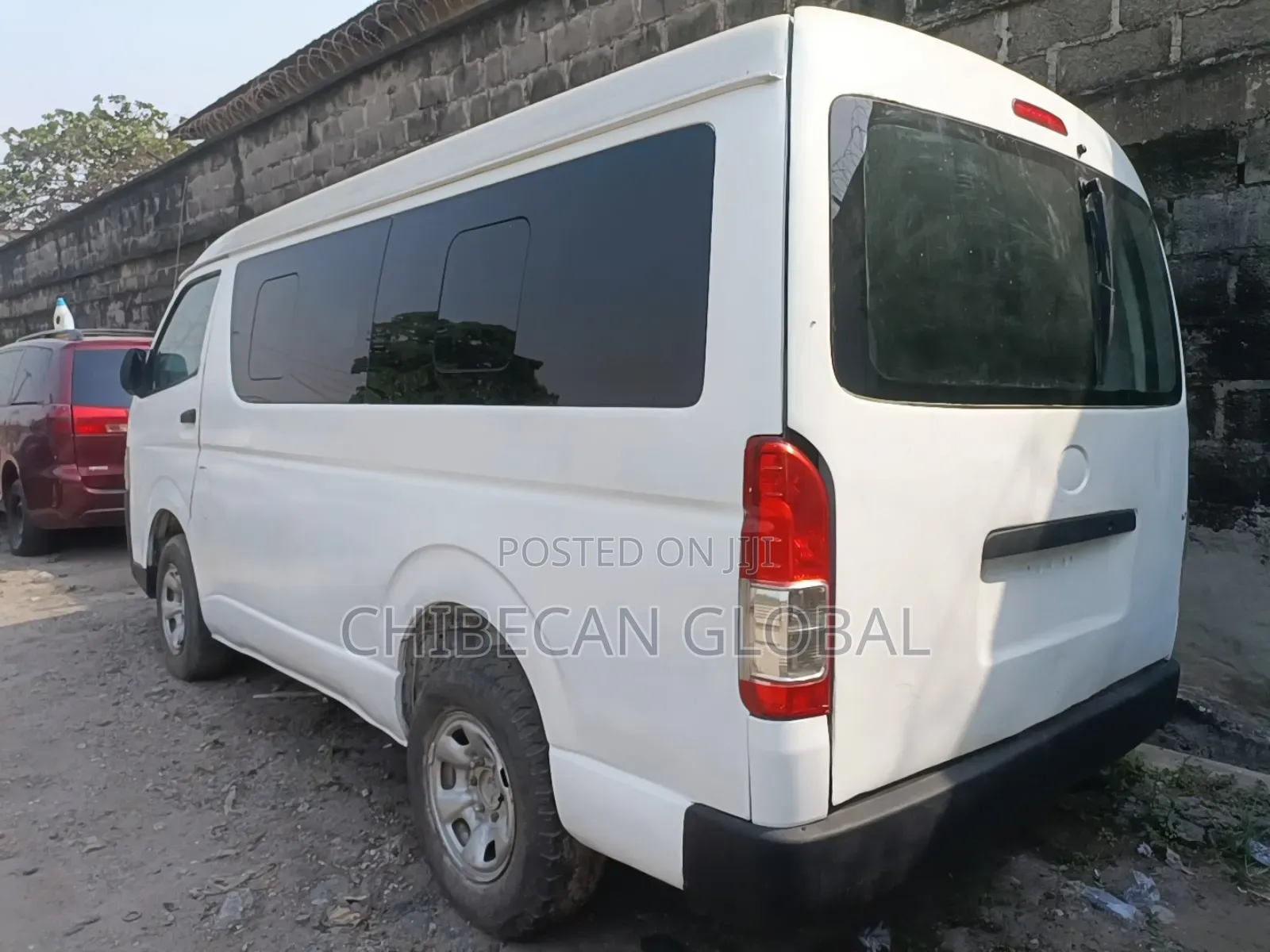 Toyota HiAce 2007 White