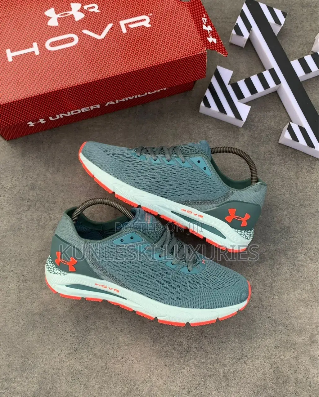 Original Under Armour Hovr Sonic 5 Running Sneakers