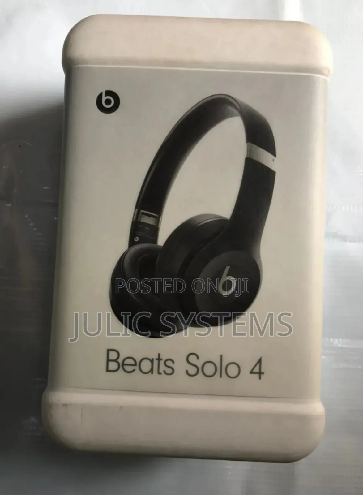 Beats Solo 4 Wireless on-Ear Headphones (Matte Black)