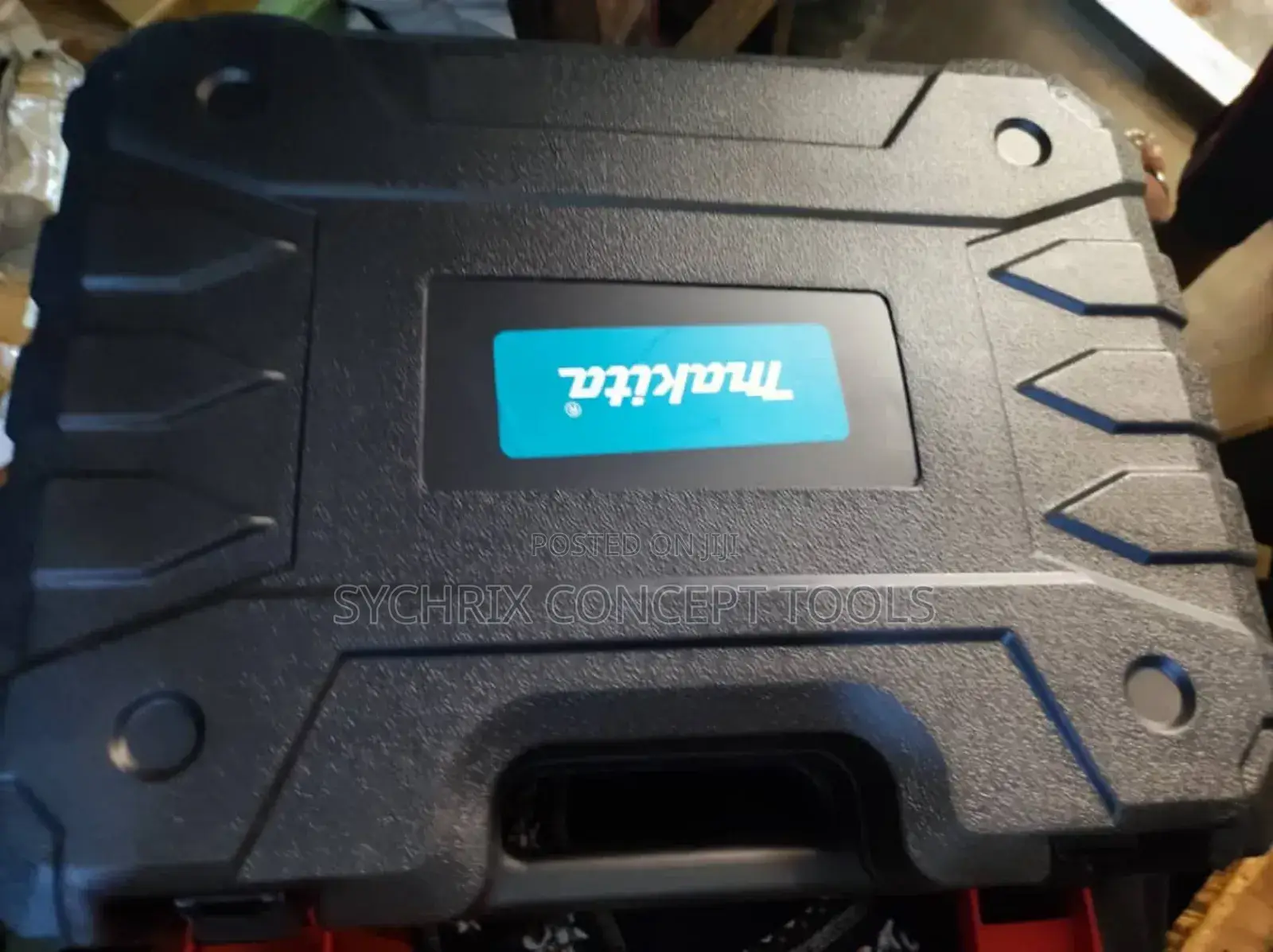 Makita Hitting Machine With 2batteries