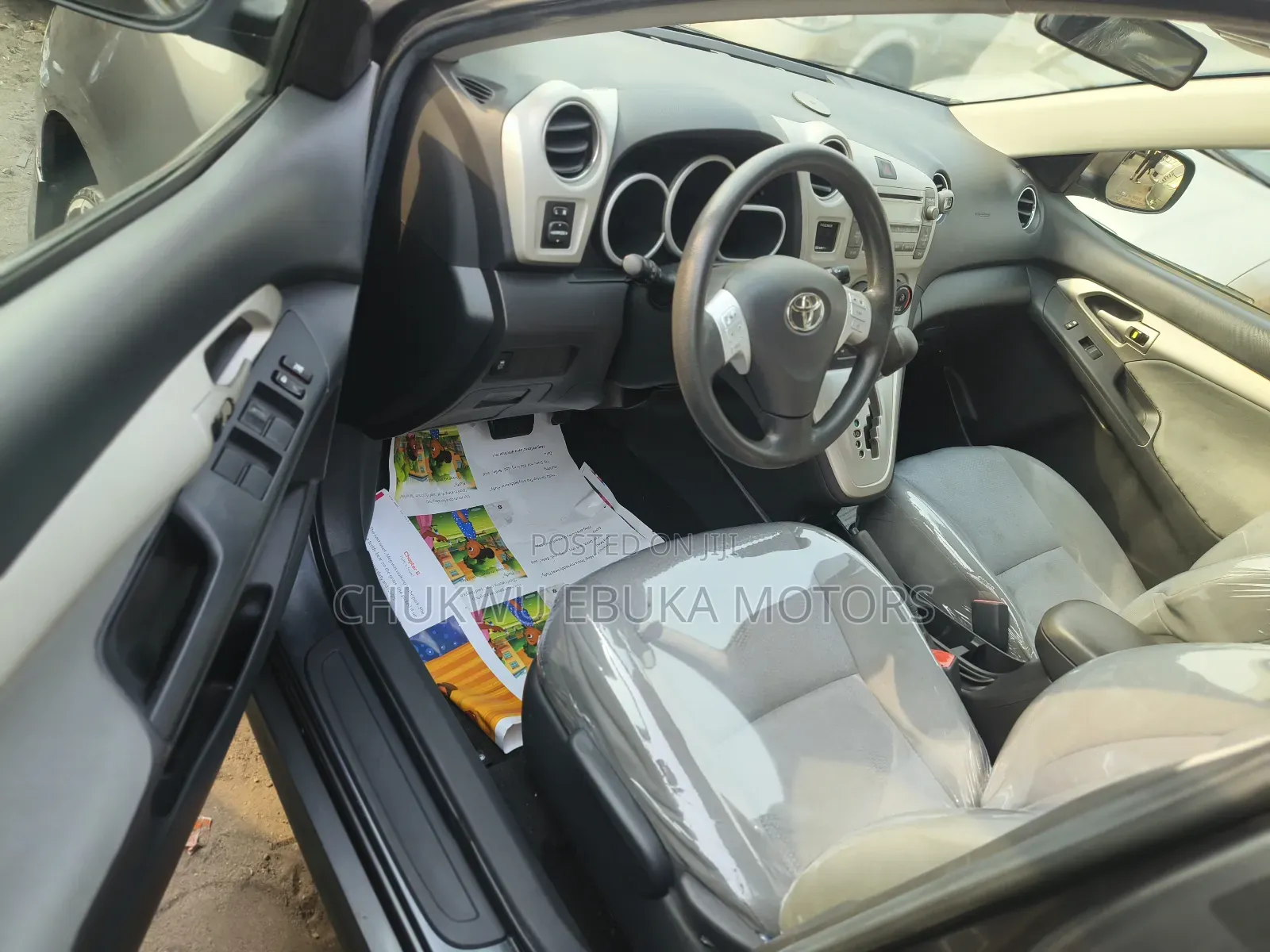 Toyota Matrix 2010 Gray