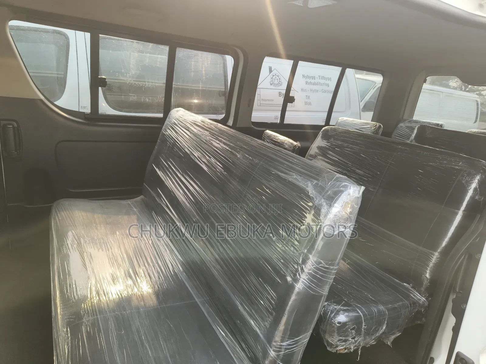 Toyota HiAce 2013 White