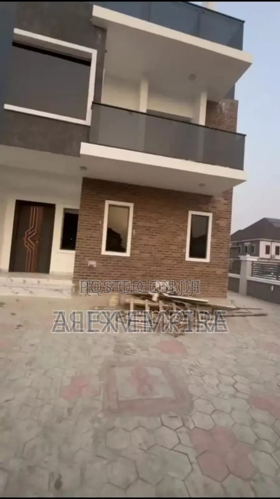 5bdrm Duplex in Festac for sale