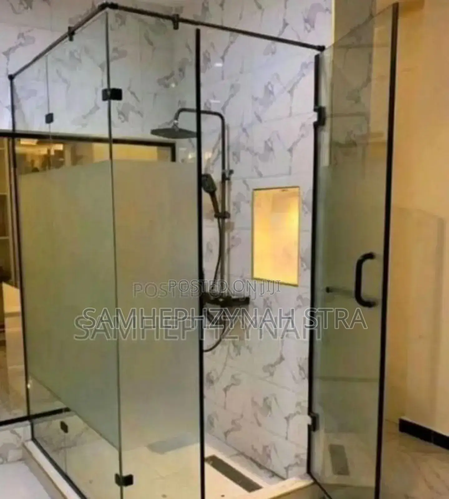 Glass Cubicle in Unique Form.