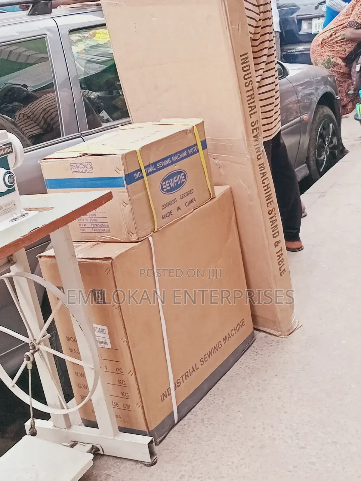 Industrial Post Bed Machine Model 810