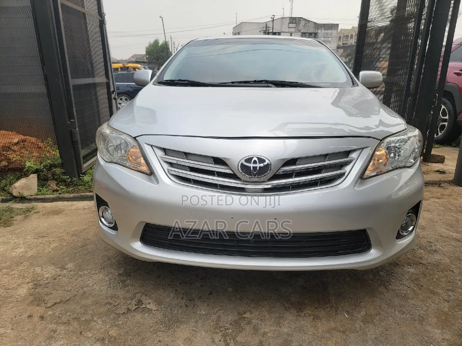 Toyota Corolla LE 4dr Sedan (1.8L 4cyl 4A) 2012 Silver