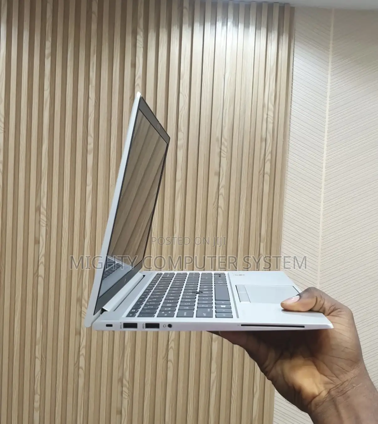 Laptop HP EliteBook 830 G7 16GB Intel Core I7 SSD 256GB
