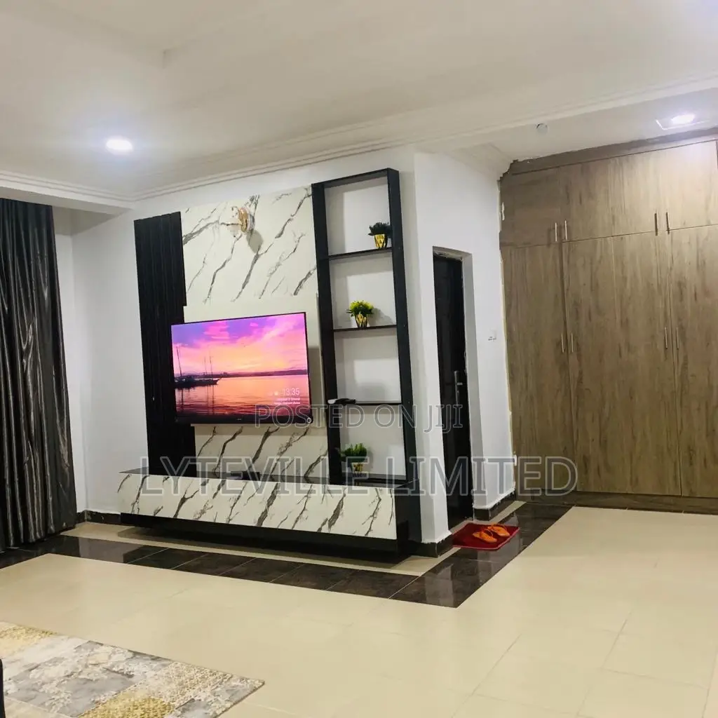 Luxurious 3-Bedroom