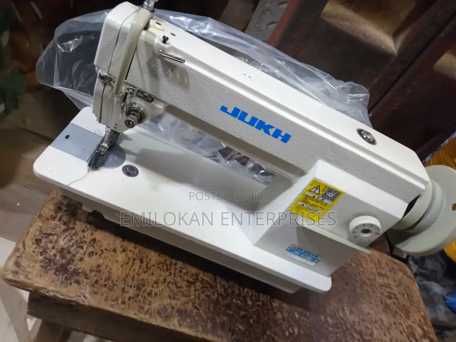Industrial Jukh Straight Sewing Model 6150