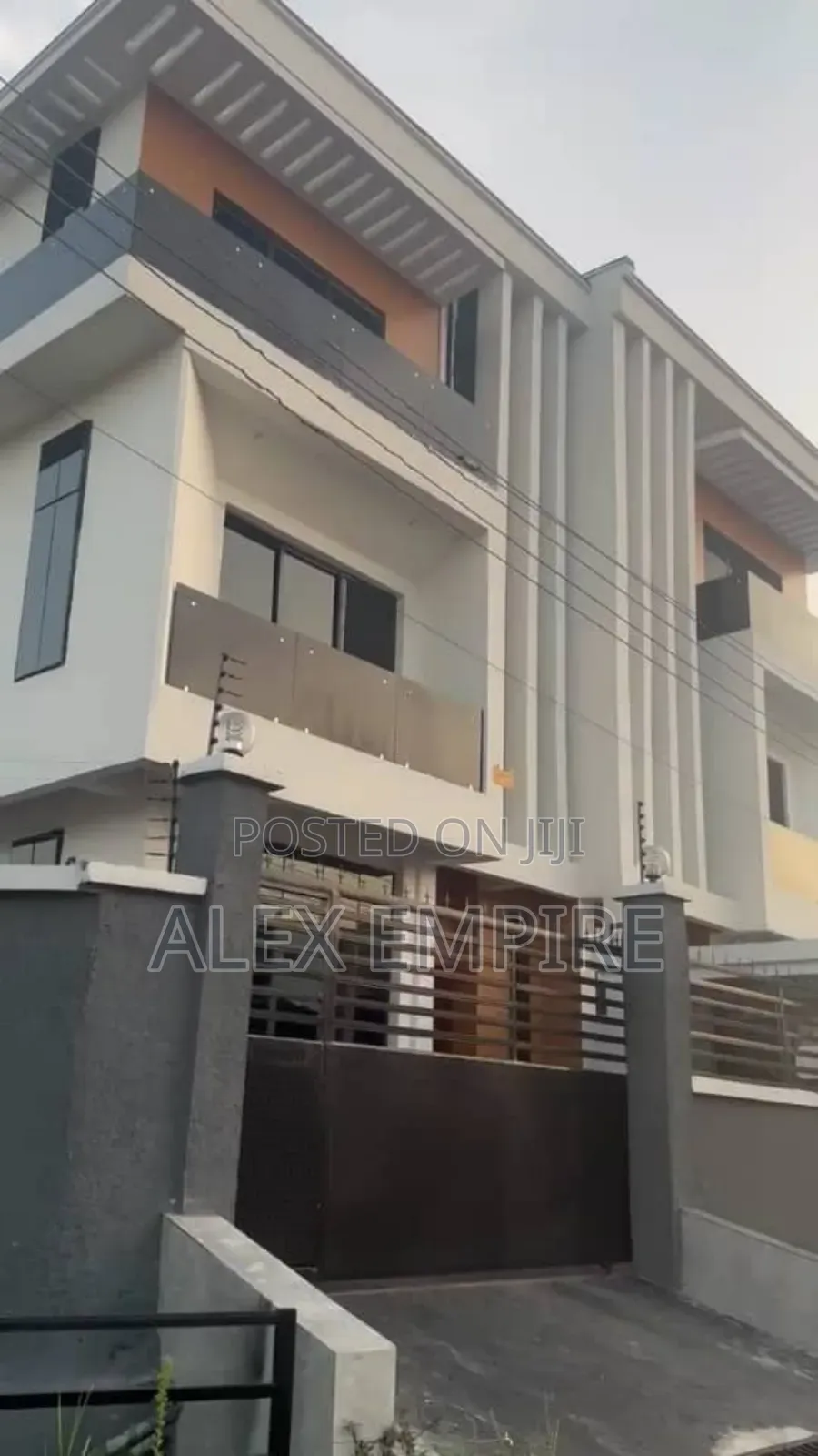 5bdrm Duplex in Amuwo-Odofin for sale