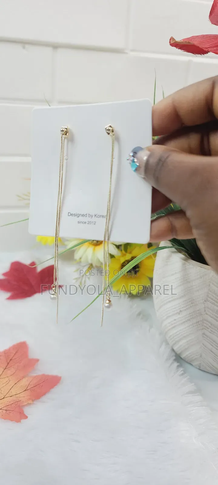 Female Light Weight Drop Earrings