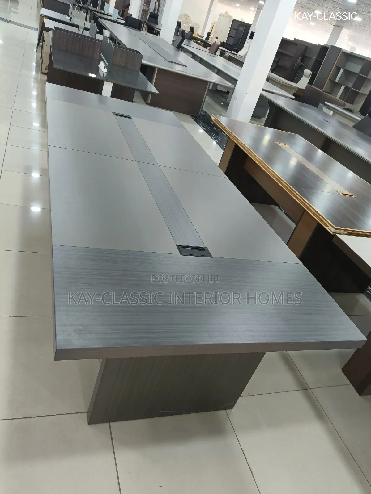 Ten (10) Setters Conference Desk