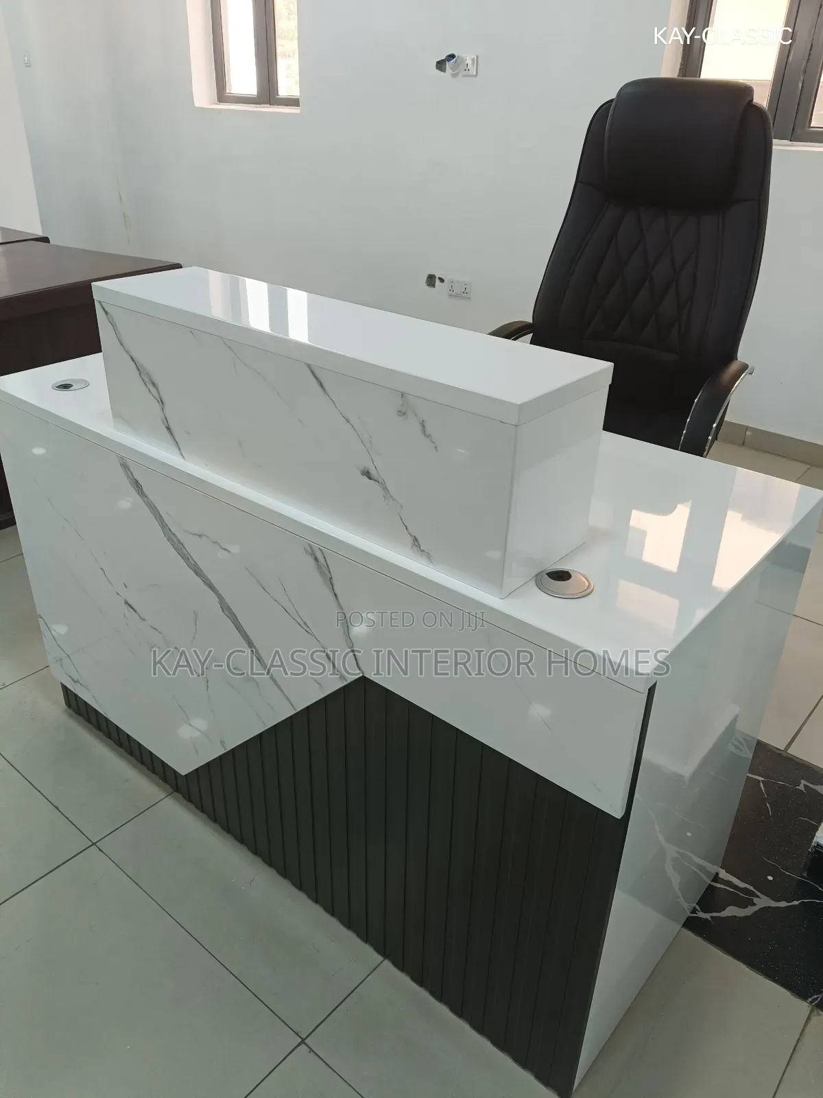 Office Receptionist Table 1.4 M Meter