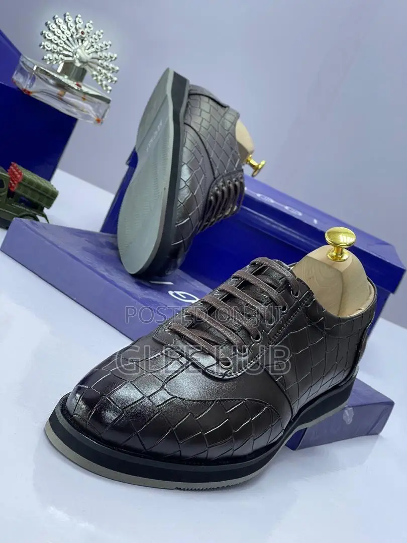 OGGI Laced Shoes