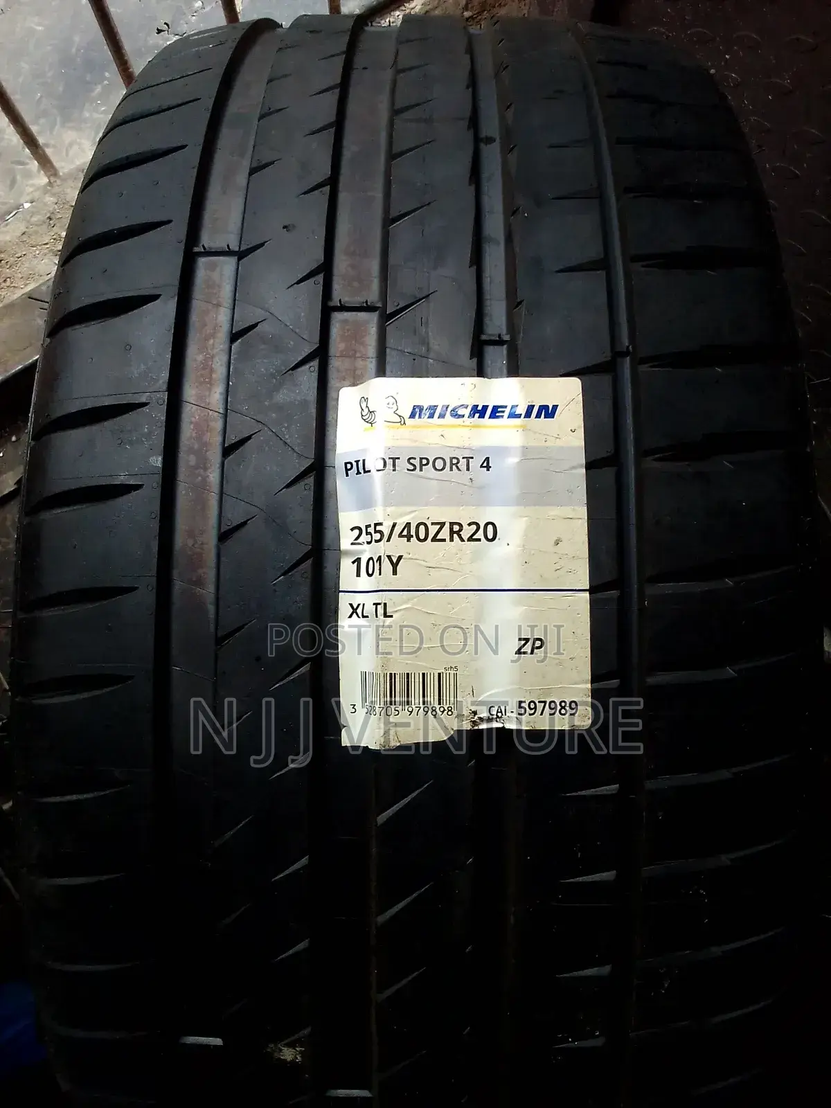 255 40r20 Michelin
