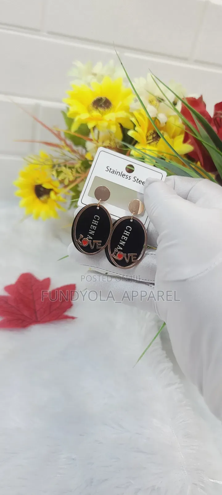 Female Oval Fashion Earrings