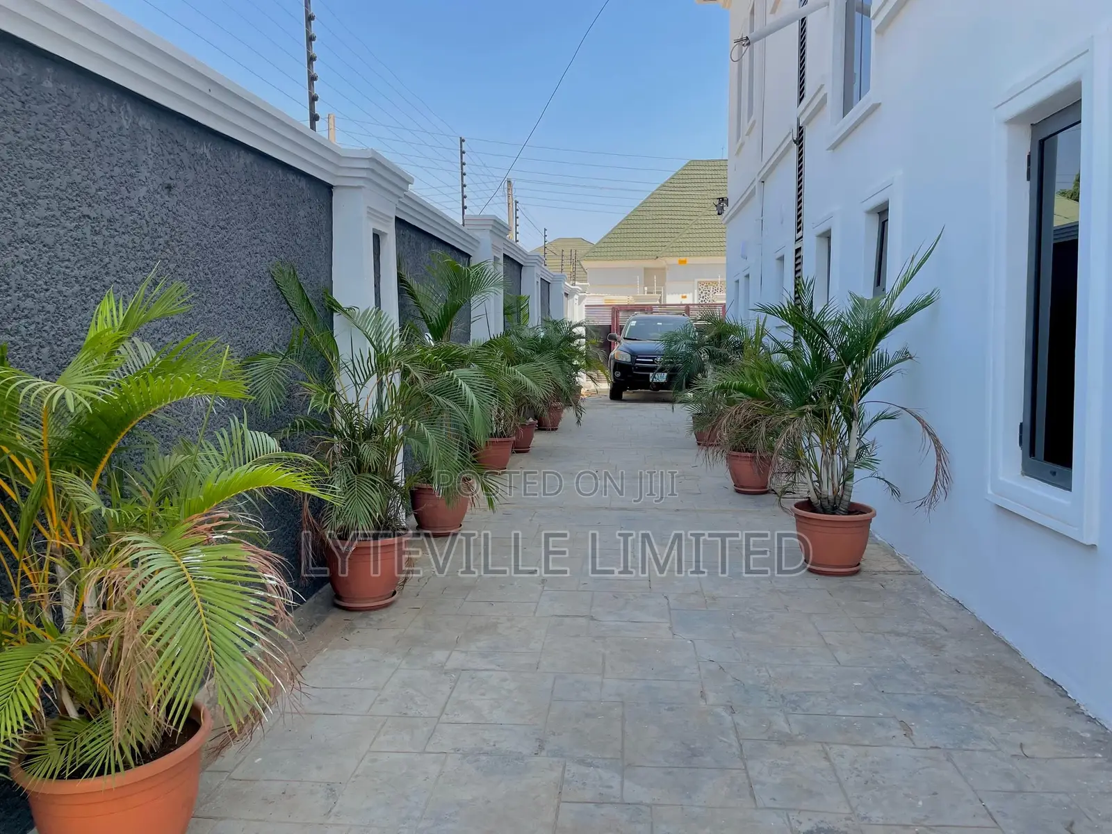 Furnished 7bdrm Duplex in Lokogoma for sale