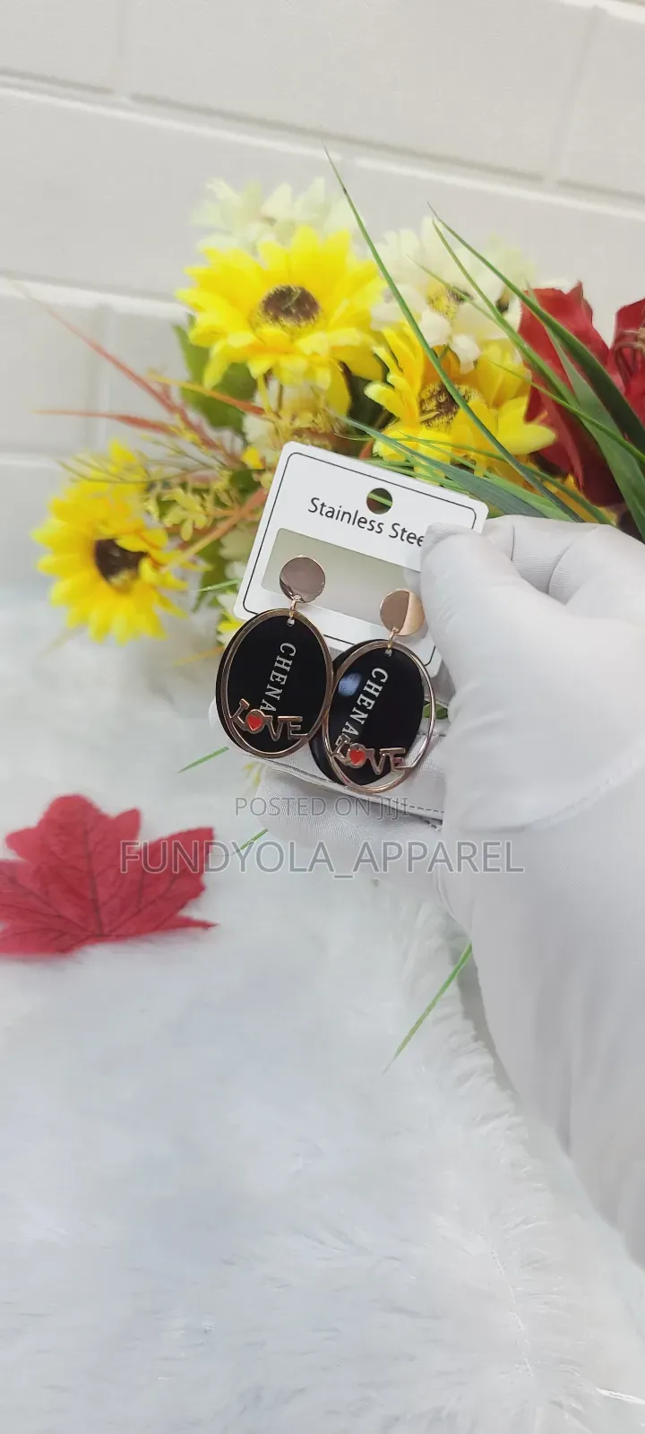 Female Oval Fashion Earrings