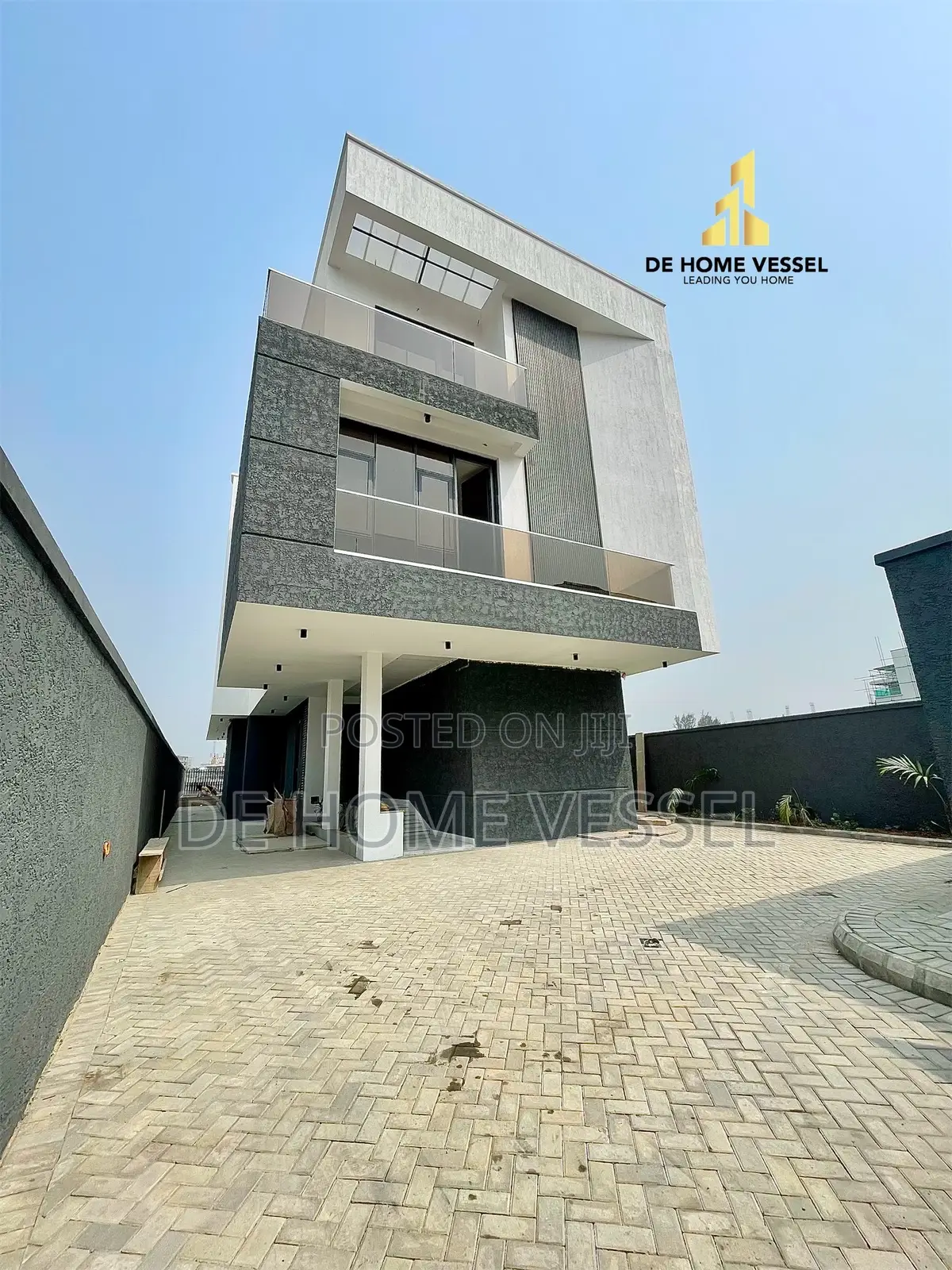 5bdrm Duplex in Ikoyi for sale