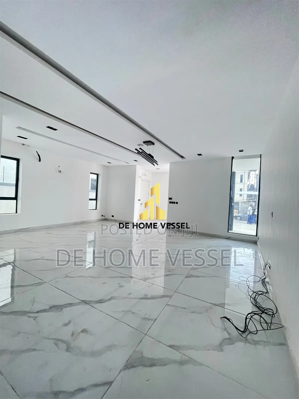 5bdrm Duplex in Lekki Phase 1 for sale