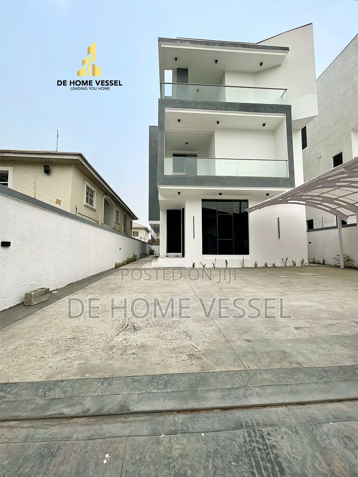 5bdrm Duplex in Lekki Phase 1 for sale