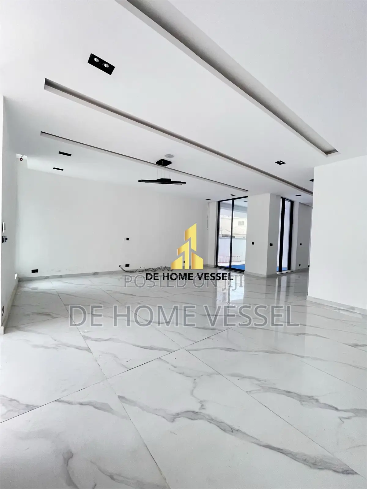 5bdrm Duplex in Lekki Phase 1 for sale